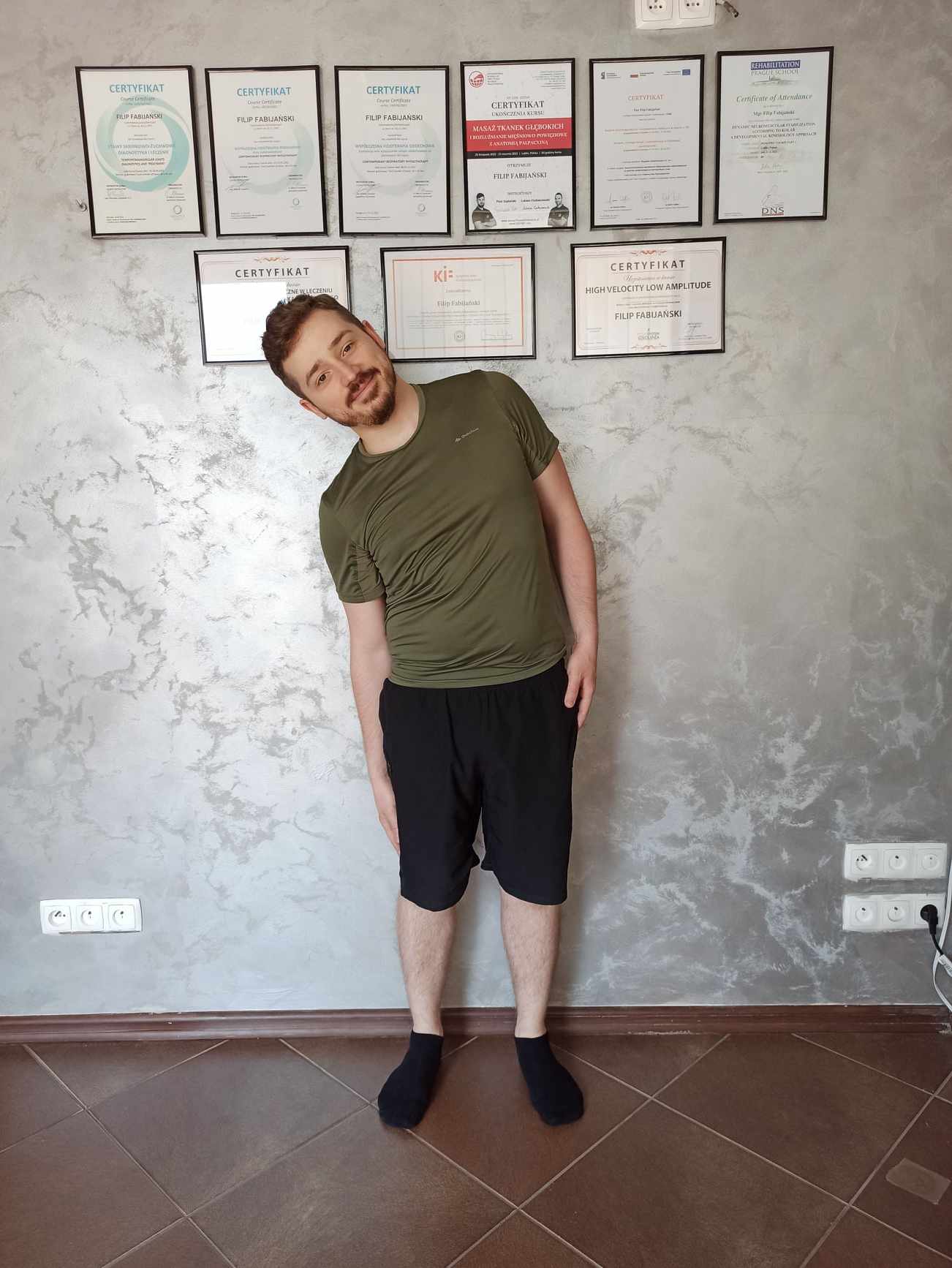 Zgięcie boczne na stojąco w prawo